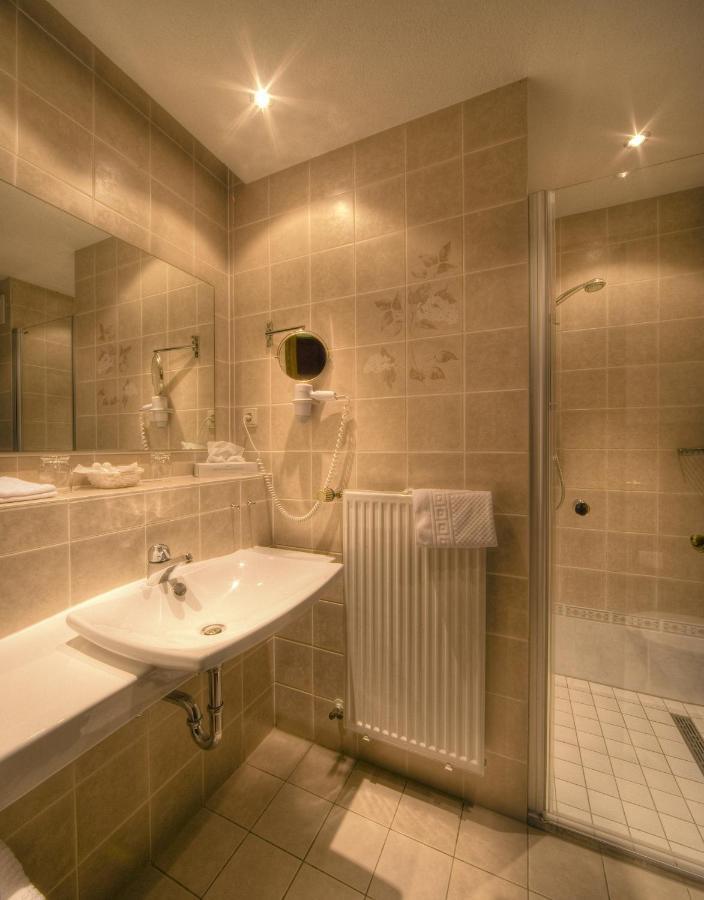 Hotel Zur Post Bernkastel-Kues Værelse billede